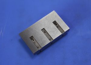 導(dǎo)向孔鎢鋼加工凸模凹模定制